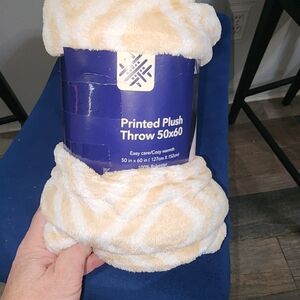 Printed Plush Throw Blanket